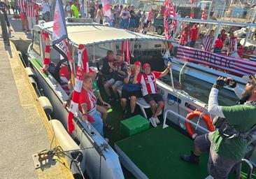 Aficionados del Athletic sacan su propia gabarra en Benidorm