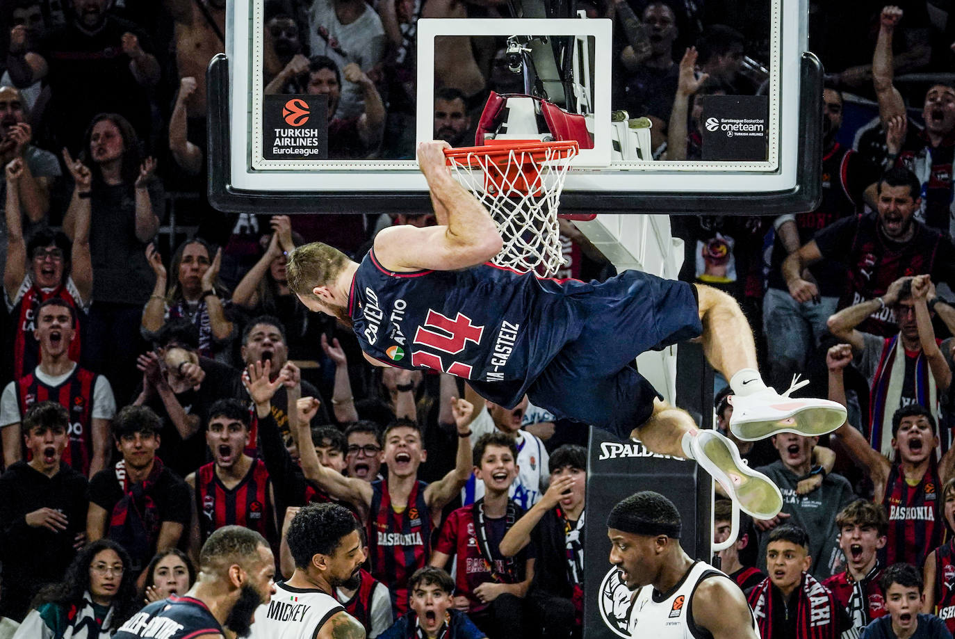 La crucial victoria del Baskonia sobre el Virtus Bolonia