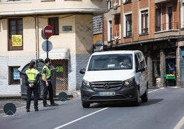 Imagen de archivo de dos municipales en Bermeo.