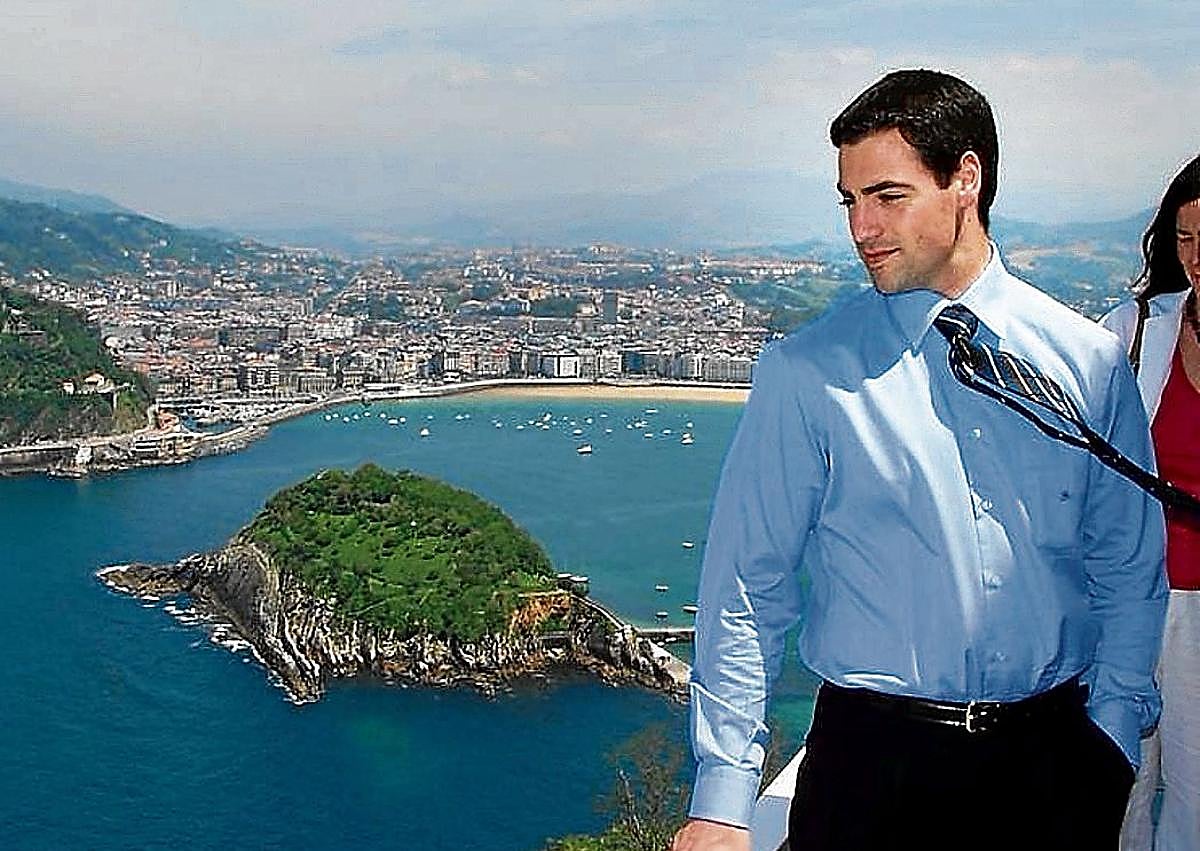 Imagen secundaria 1 - Pradales e le ve en el monte; en San Sebastián, donde trabajó como profesor e investigador en Deusto; y disfrazado de Freddie Mercury en los pasados carnavales.