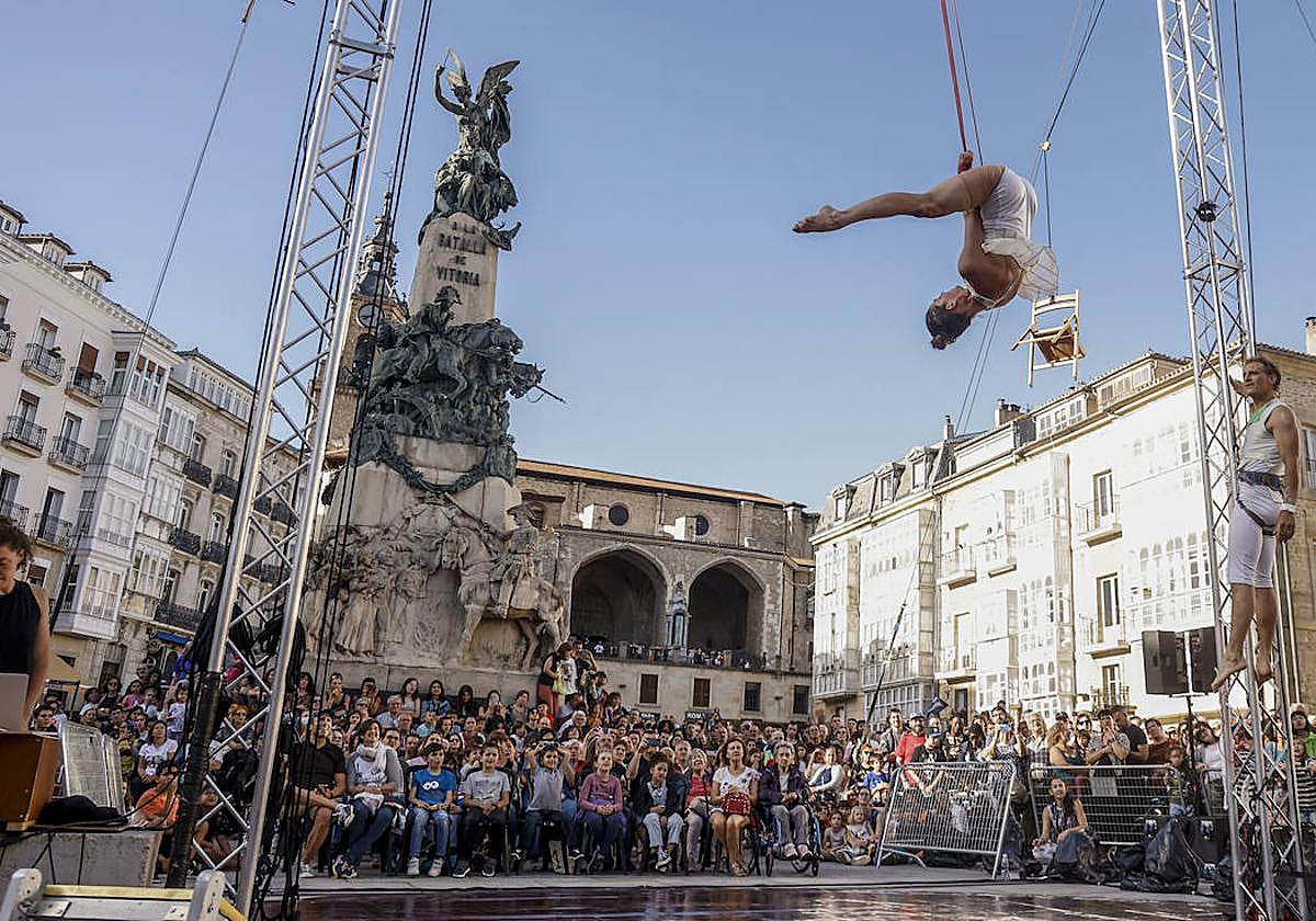 El espectáculo 'Limo', de la compañía alemana de Avital & Jochen, en la pasada edición de Kaldearte.
