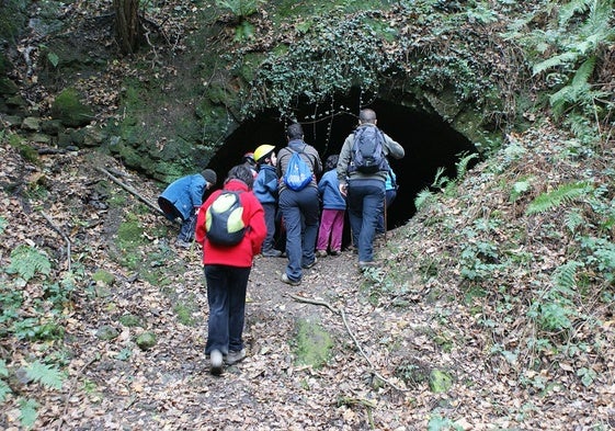 El túnel abandonado hace 130 años que reabrirá para unir Bilbao y Derio a pie y en bicicleta