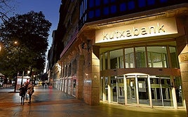 Imagen de la sede central de Kutxabank en la capital vizcaína.