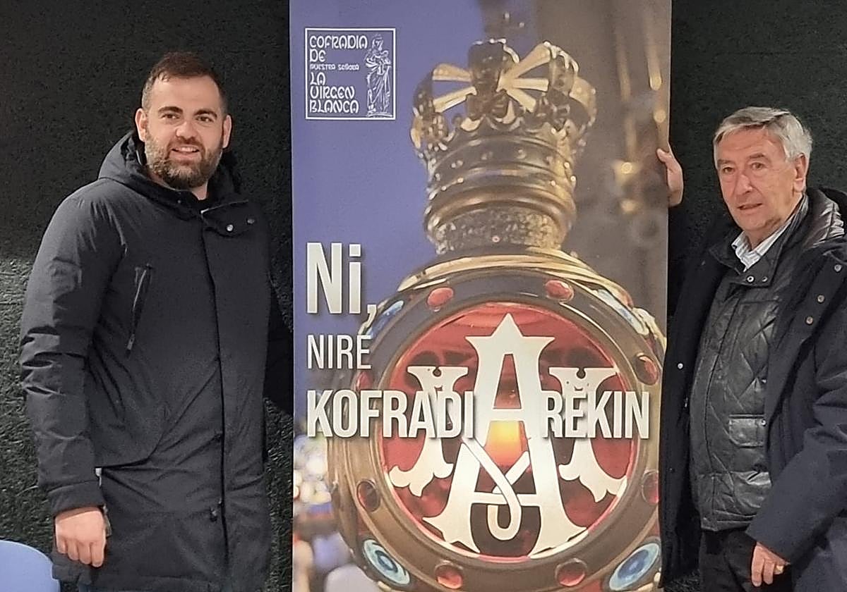 Iñaki Kerejazu, junto con Ricardo Sáez de Heredia, abad de la Cofradía de la Virgen Blanca.