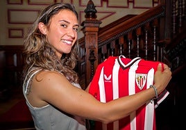 Nahikari denuncia «comentarios desagradables» a su familia guipuzcoana tras fichar por el Athletic