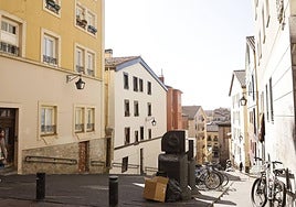 Vista de la calle Santa María, donde se produjo la 'okupación'.