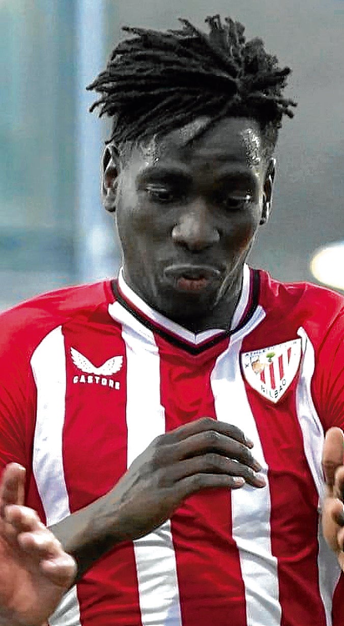 Adama Boiro. Fichado desde Osasuna. Nacido en Senegal y criado en Navarra. Lateral izquierdo. Ibaigane pagó al Osasuna sus dos millones de cláusula de rescisión.