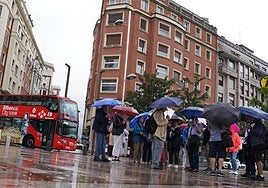 Imagen de archivo de una jornada lluviosa en Bilbao.