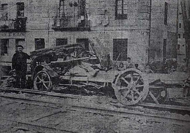 Estado en el que quedó el camión arrollado en Arrigorriaga.