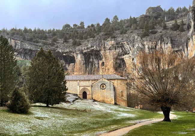 Ermita románica de San Bartolomé.