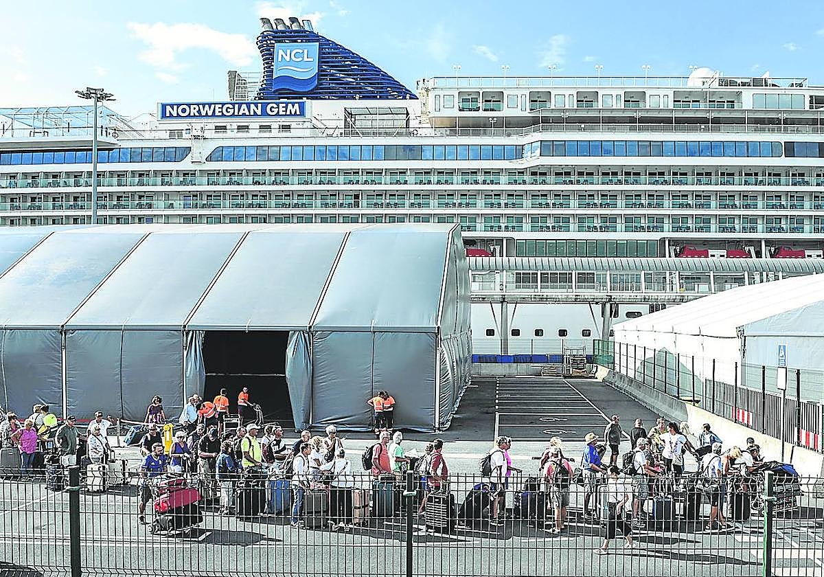 Un total de 80 cruceros tienen previsto atracar en Getxo durante la temporada que acaba de inaugurarse.
