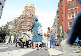 Las entidades ofrecen distintas modalidades de hipoteca inversa y seguros a las personas mayores de 65 años.