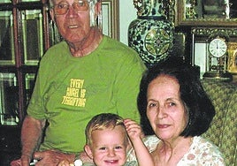 La fallecida, en una foto familiar tomada meses antes de su fallecimiento durante el verano de 2020.