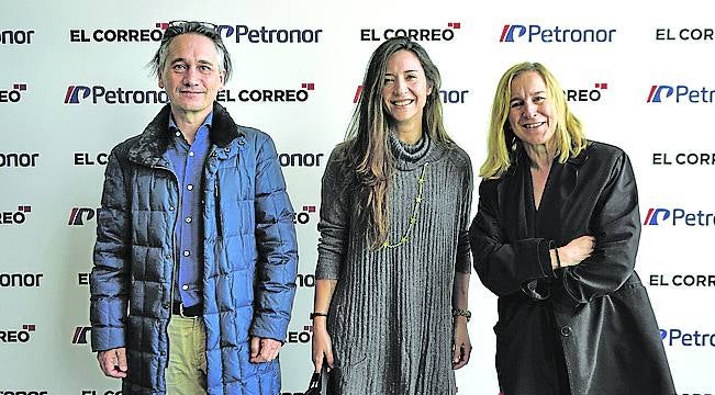 Asier Alea, Mireia Muñiz y Eva Silván.