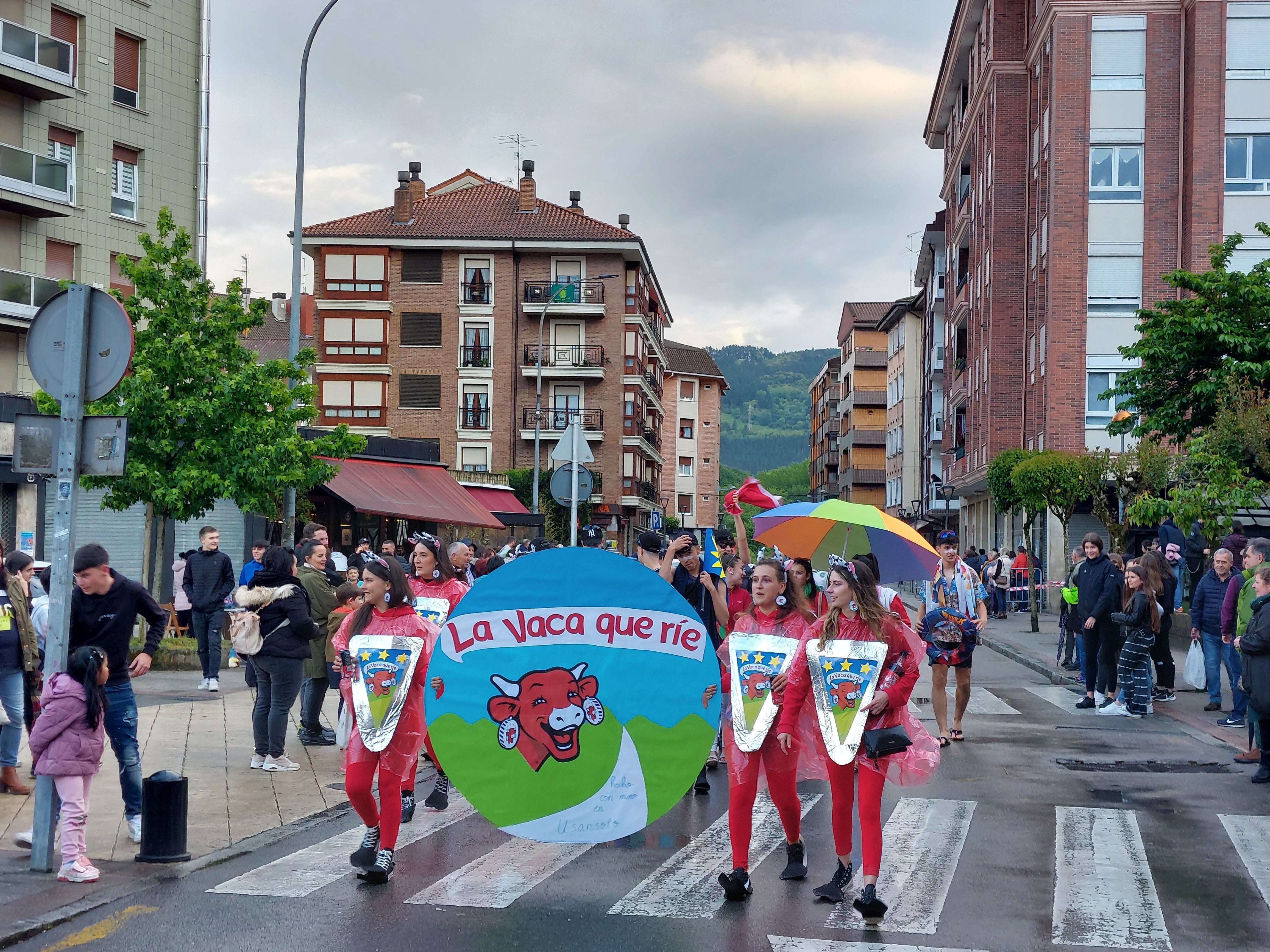 La bajada de cuadrillas se celebrará este viernes a las ocho de la tarde.