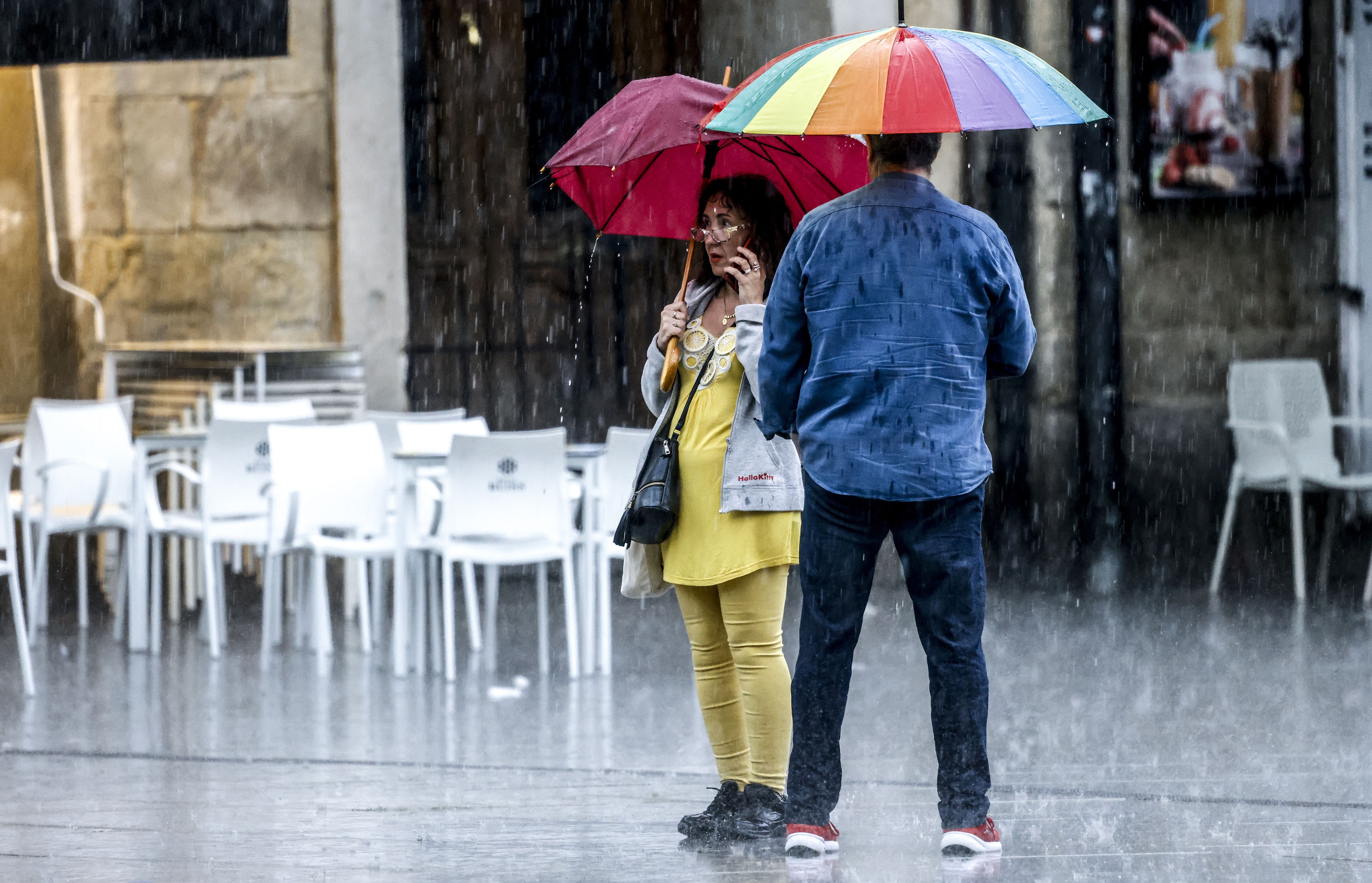 Las tormentas de este sábado en Vitoria, en imágenes