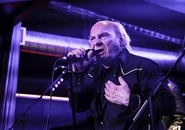 Pat Todd, chiquito, viejo y calvo, pero muy majo.