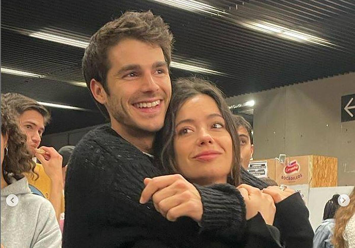 Anna Castillo y Álvaro Mel celebran un año de amor viendo a Estopa en Bilbao