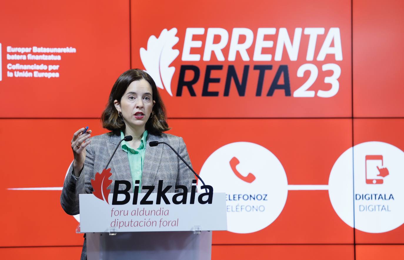 La diputada de Hacienda de Bizkaia, Itxaso Berrojalbiz