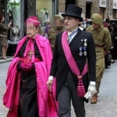 Cuando el 'obispo' que respalda a las monjas rebeldes se disfrazaba de marino y diplomático por las calles de Bilbao