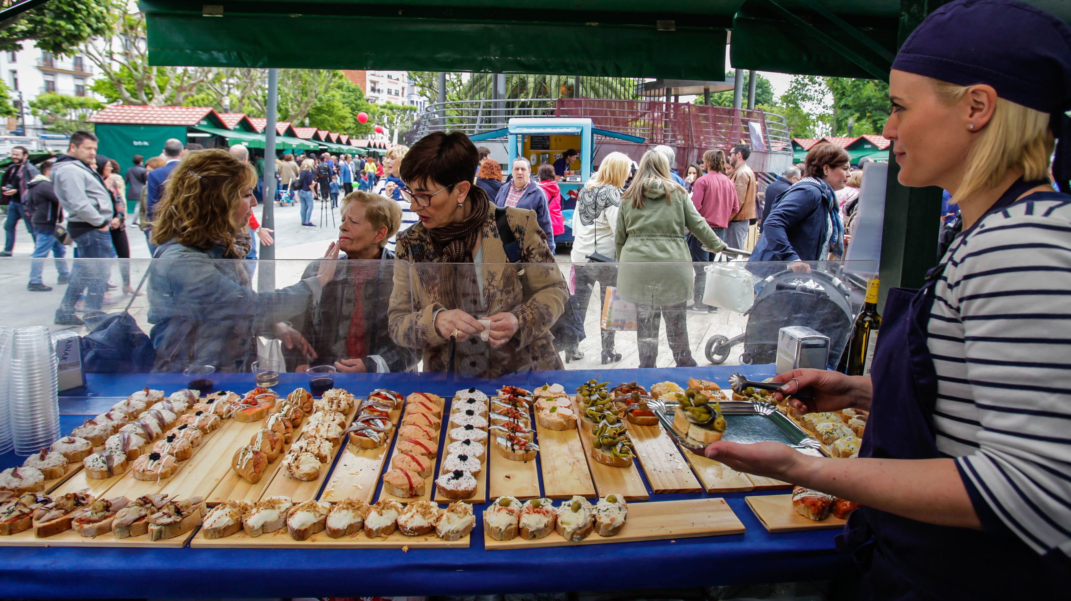 La feria acogerá a una veintena de puestos de conservas de pescado en su recinto del parque de la Lamera de Bermeo.