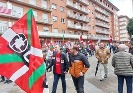 Centenares de trabajadores se manifestaron por las calles de Durango.