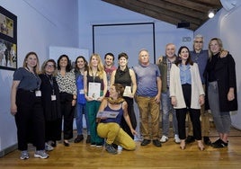 Los ganadores de la edición pasada del festival de arte de calle en Leioa.