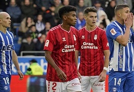 Alavés y la UD Las Palmas se enfrentaron en diciembre en Mendizorroza.