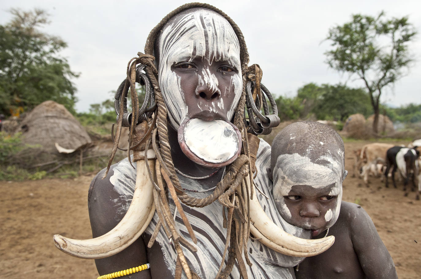 Los mursi, un símbolo del África que languidece