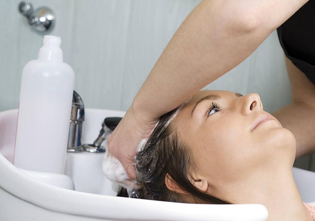 Alerta sanitaria por un producto para el pelo que puede provocar insuficiencia renal