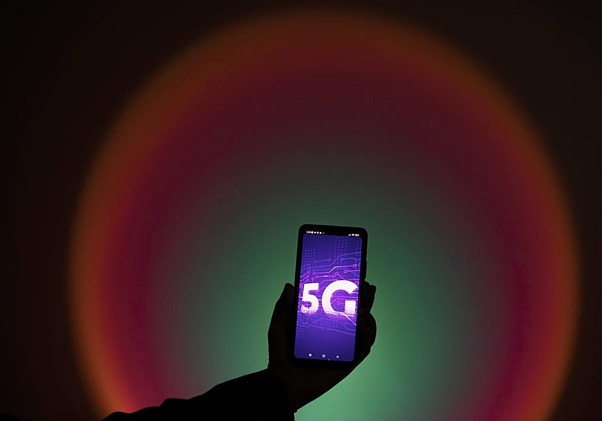 ¿Sin WiFi? El invento para tener en tu móvil internet más rápido por cable