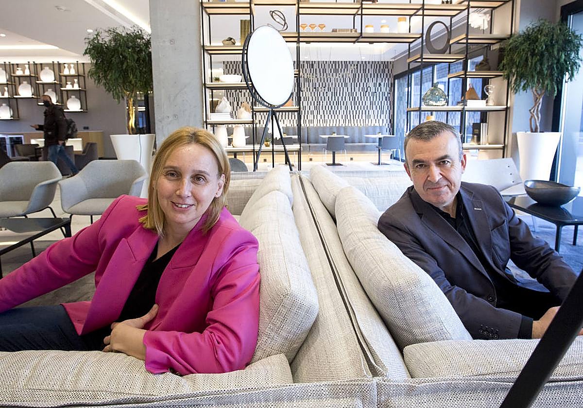 Noemí Trujillo y Lorenzo Silva presentarán su libro 'La innombrable'.