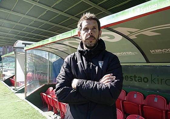 Aitor Calle habla de la final que afronta el Sestao River en León.