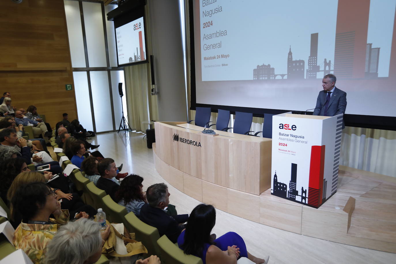 El lehendakari, Iñigo Urkullu, durante la asamblea general de ASLE celebrada en la Torre Iberdrola.