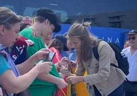 El gesto de Irene Paredes a la llegada del Barça a Bilbao: la única jugadora que se paró con la afición