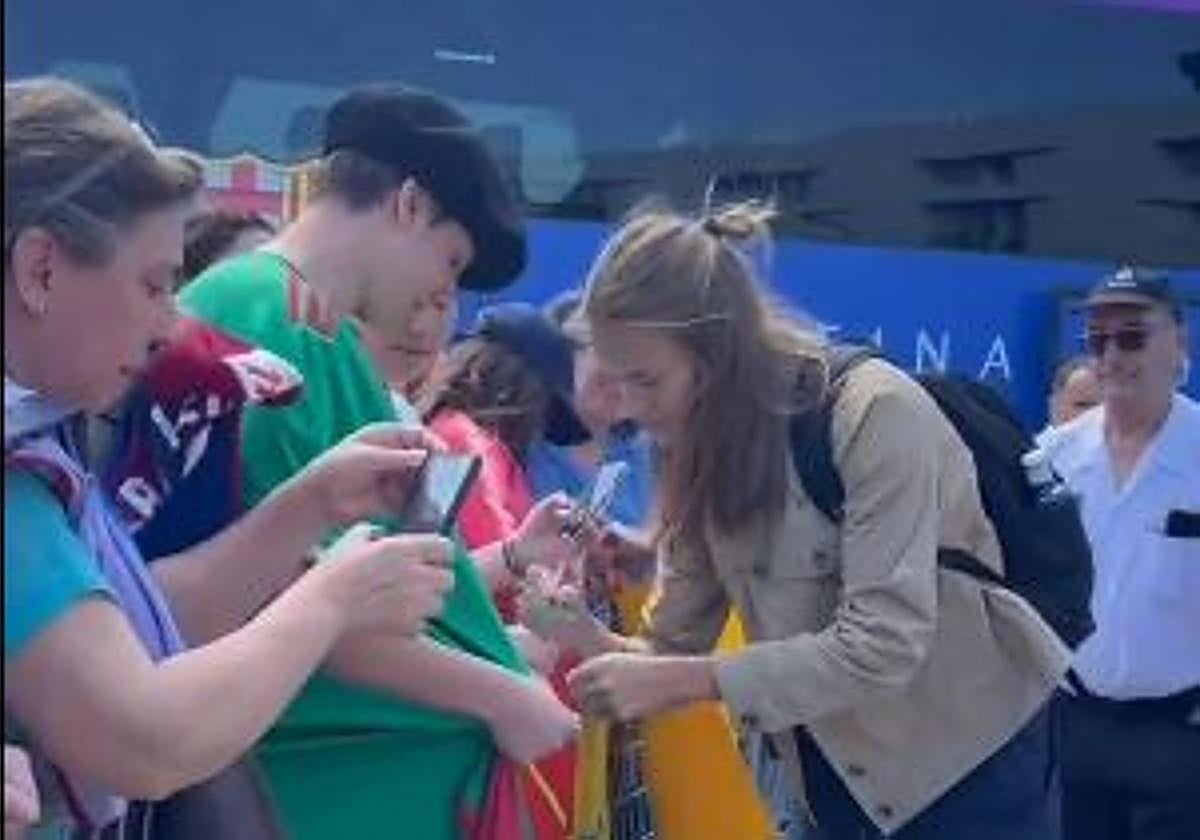 El gesto de Irene Paredes a la llegada del Barça a Bilbao: la única jugadora que se paró con la afición