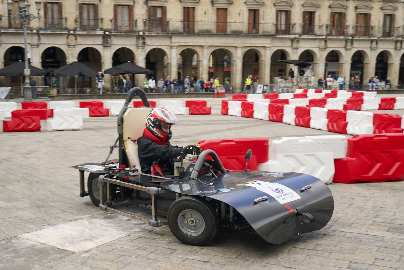 El centro de Vitoria se convierte en un circuito de carreras