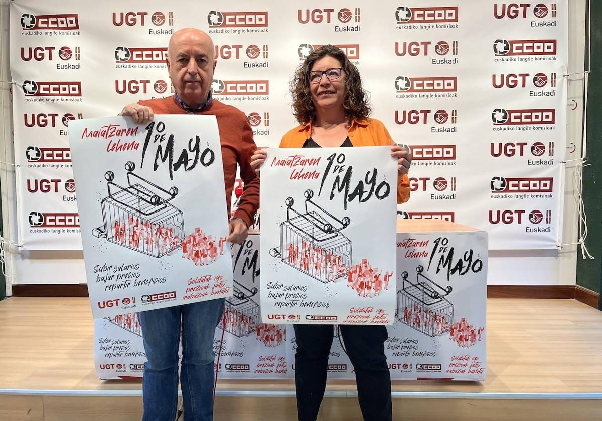 La secretaria de CC OO en el País Vasco, Loli García, y el de UGT Euskadi, Raúl Arza, en la presentación de los actos del 1 de Mayo.