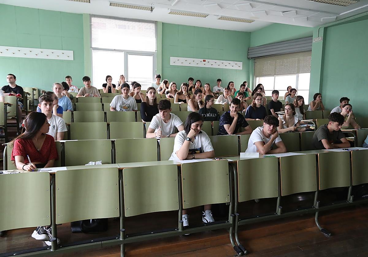 Rural Kutxa lanza 'Beka Bikain', con hasta 600.000 euros en becas a estudiantes