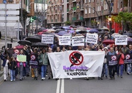 Imagen de la manifestación que recorrió Zorroza el 2 de mayo y a la que asistieron 1.200 personas.