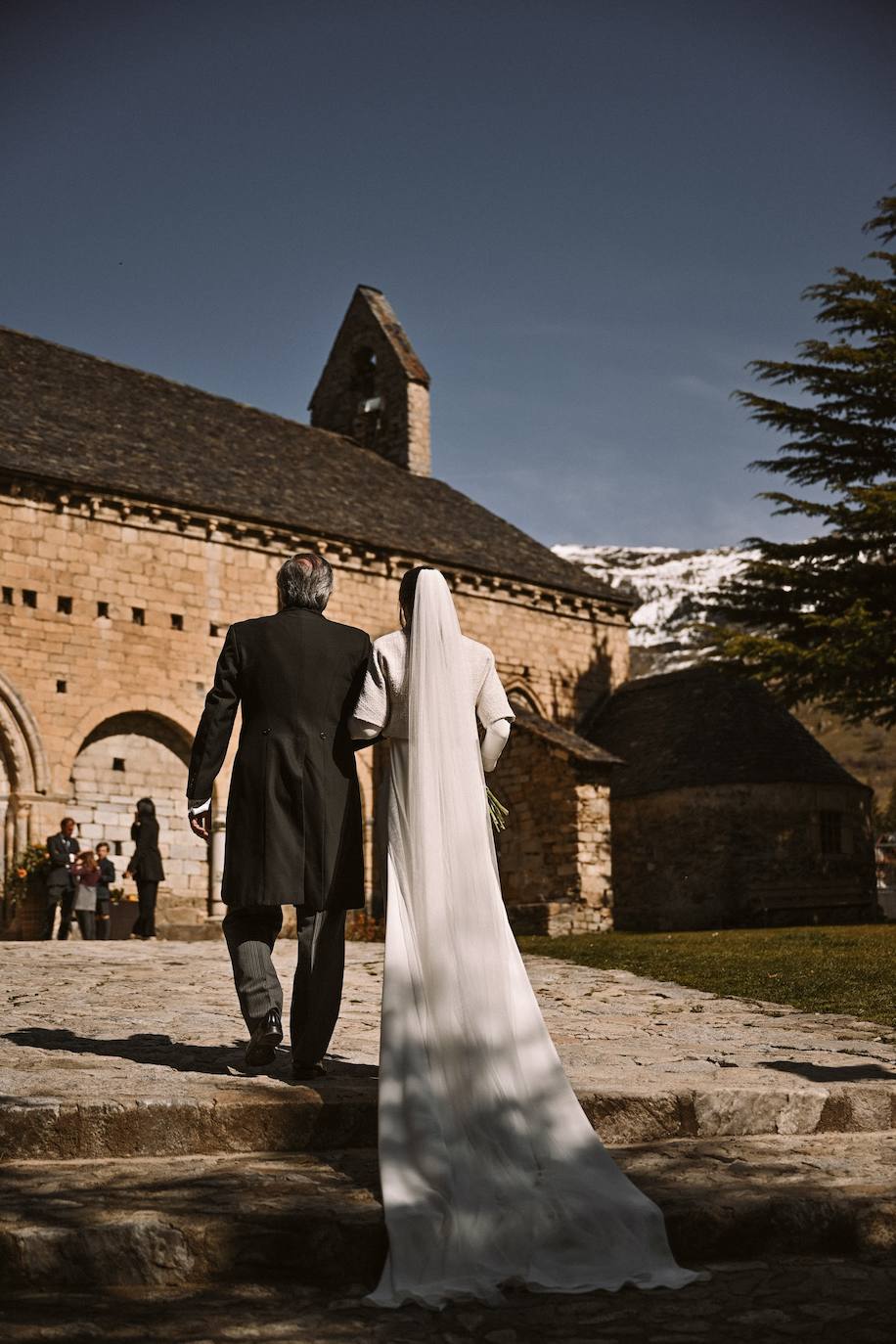 La boda de cuento de una interiorista bilbaína en Baqueira Beret