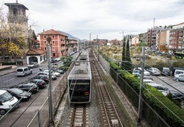 Los edificios del entorno de diez estaciones de metro sufren niveles de ruido y vibraciones superiores al máximo legal.