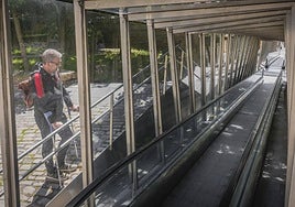 Vitoria ha impuesto una decena de multas a la empresa encargada del mantenimiento de las rampas en el último año.