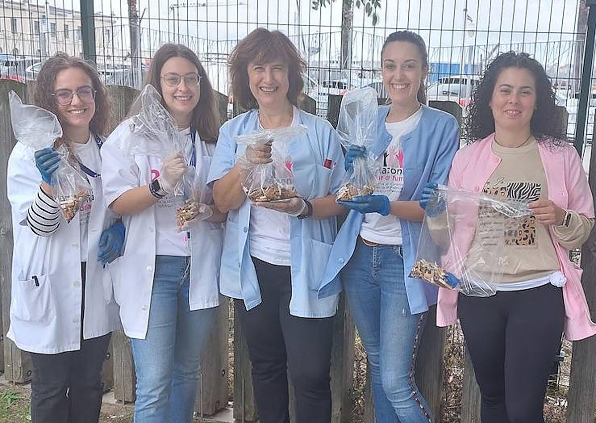 Imagen secundaria 1 - Escolares recogen 15.000 colillas en una hora en Santurtzi