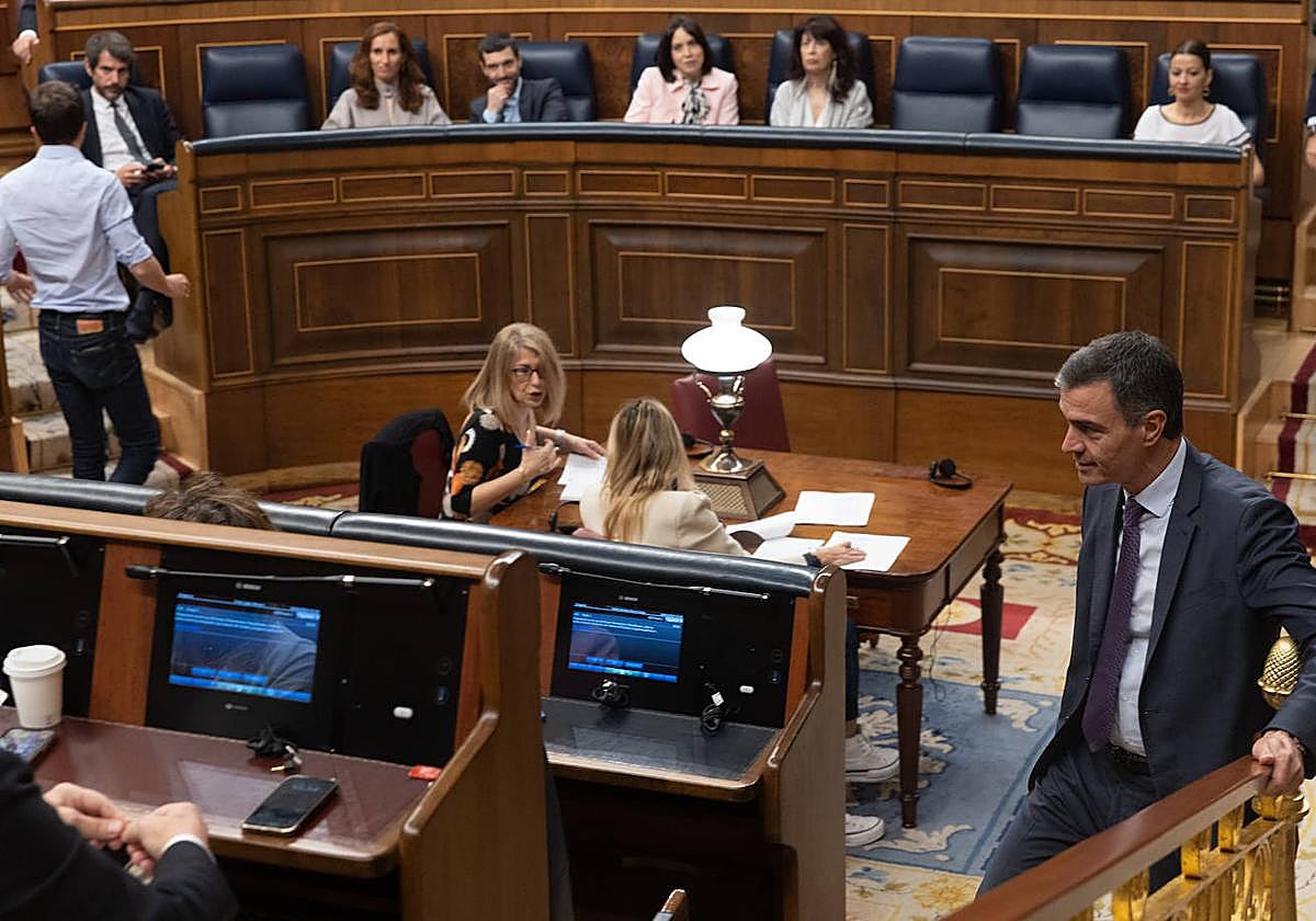 Pedro Sánchez a su llegada al emiciclo para la votación de la Ley de Amnistia.
