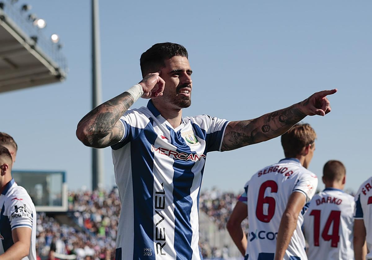 Miguel celebra su gol del ascenso con el Leganés.