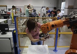 Estudiantes de FP en un centro.