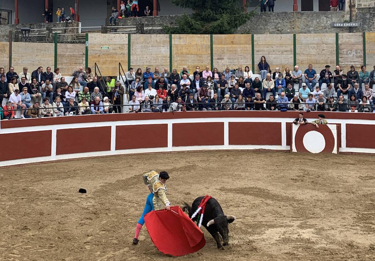 Imagen de una de las novilladas que se han celebrado en los últimos años en Trucíos.