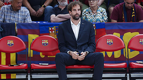 El Barça destituye a Roger Grimau