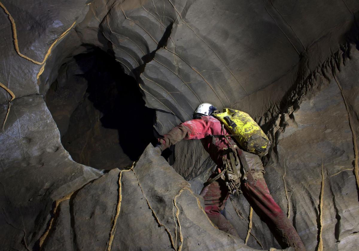 Interior del acuífero de Subijana